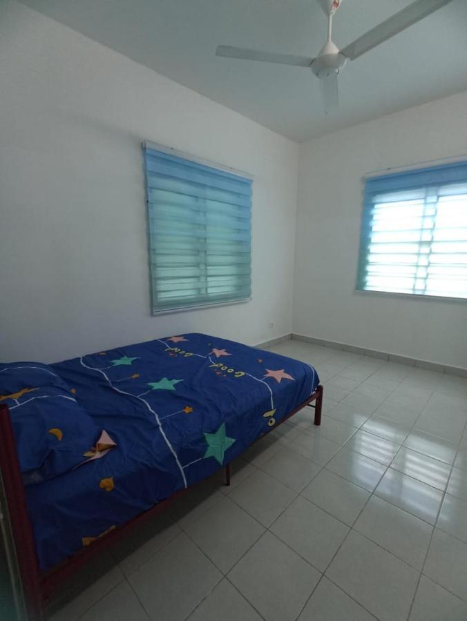 Aisya Homestay Bajet Karak Setia 외부 사진