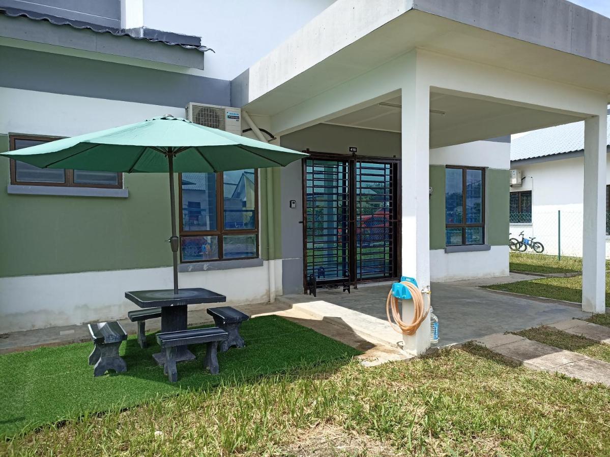 Aisya Homestay Bajet Karak Setia 외부 사진