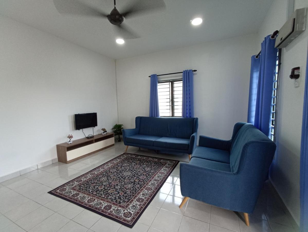 Aisya Homestay Bajet Karak Setia 외부 사진